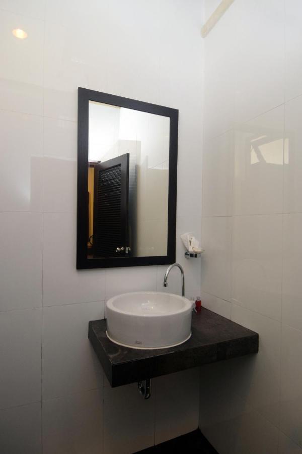 Clean Resor Koh Lanta
