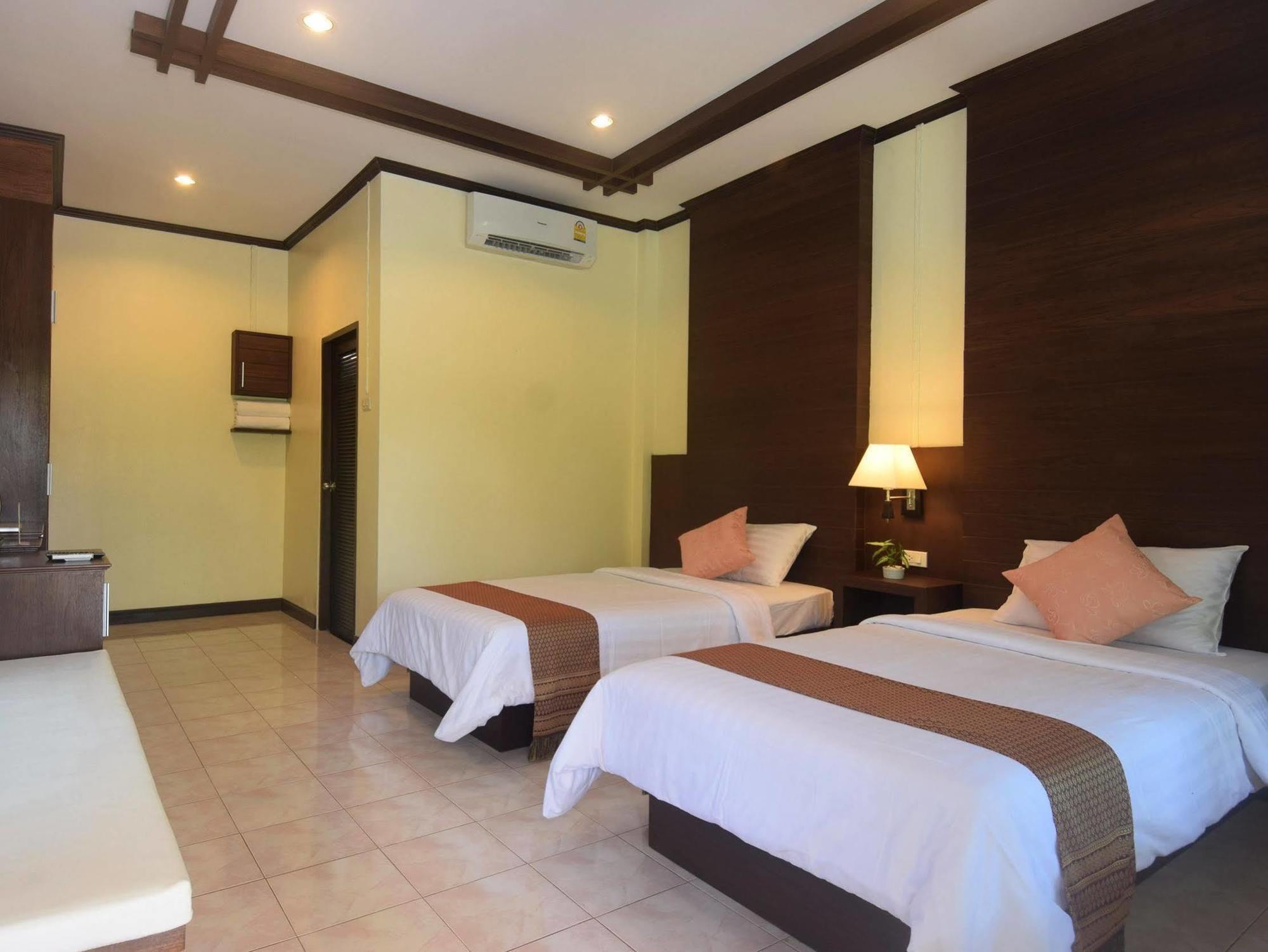 Clean Ko Lanta